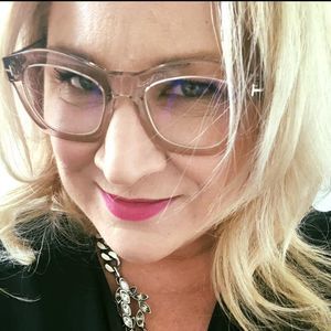 Meet your Posher, Heidi